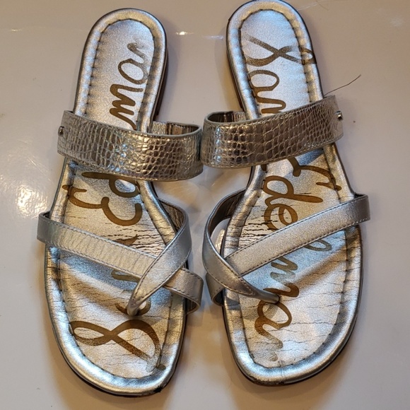 Sam Edelman Shoes - GUC Sam Edelman Size 8 Silver Leather sandals